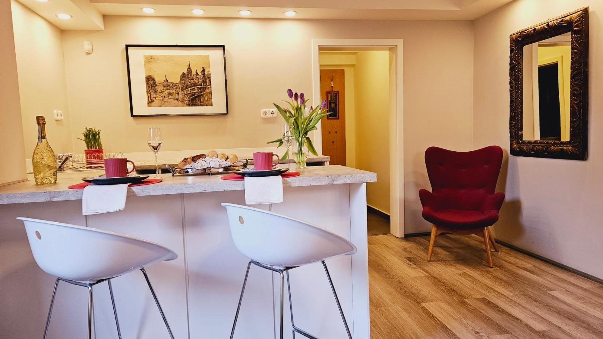Budasmile Appartment At Buda Castle - Aircon & Free Parking Будапеща Екстериор снимка