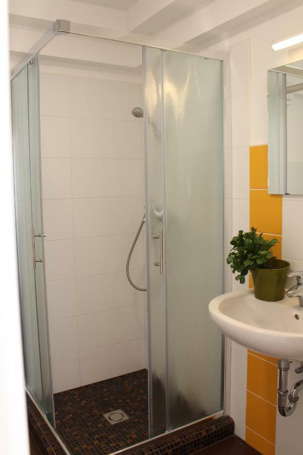 Budasmile Appartment At Buda Castle - Aircon & Free Parking Будапеща Екстериор снимка