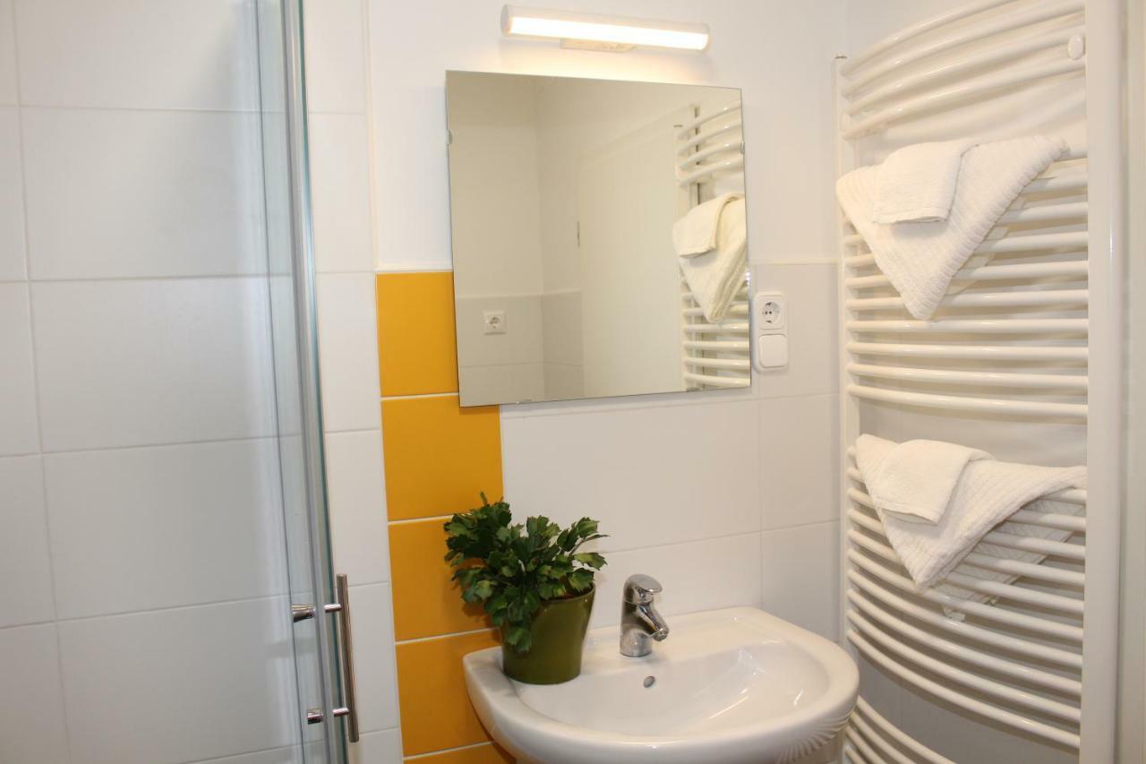 Budasmile Appartment At Buda Castle - Aircon & Free Parking Будапеща Екстериор снимка