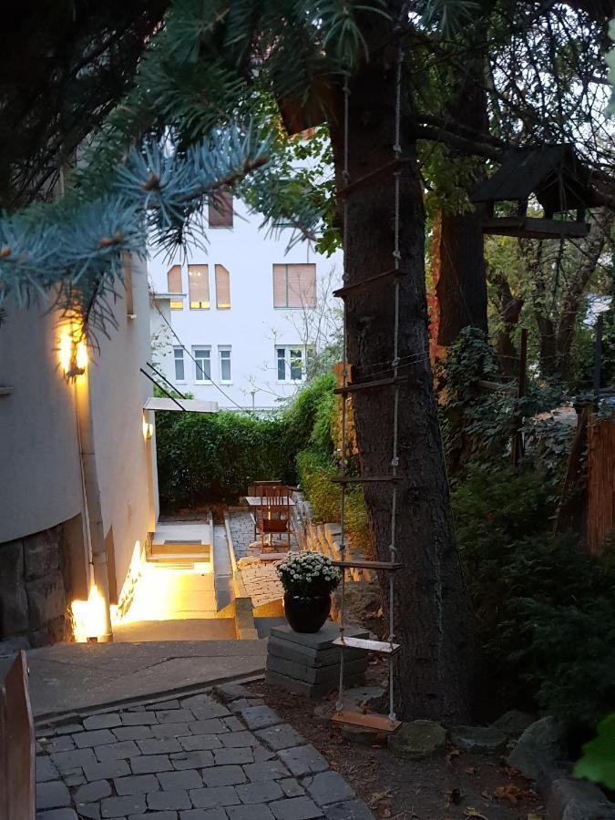 Budasmile Appartment At Buda Castle - Aircon & Free Parking Будапеща Екстериор снимка